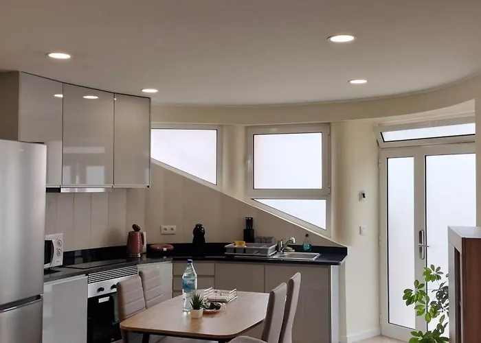 Beautiful View - - Ilha Da Madeira 4*